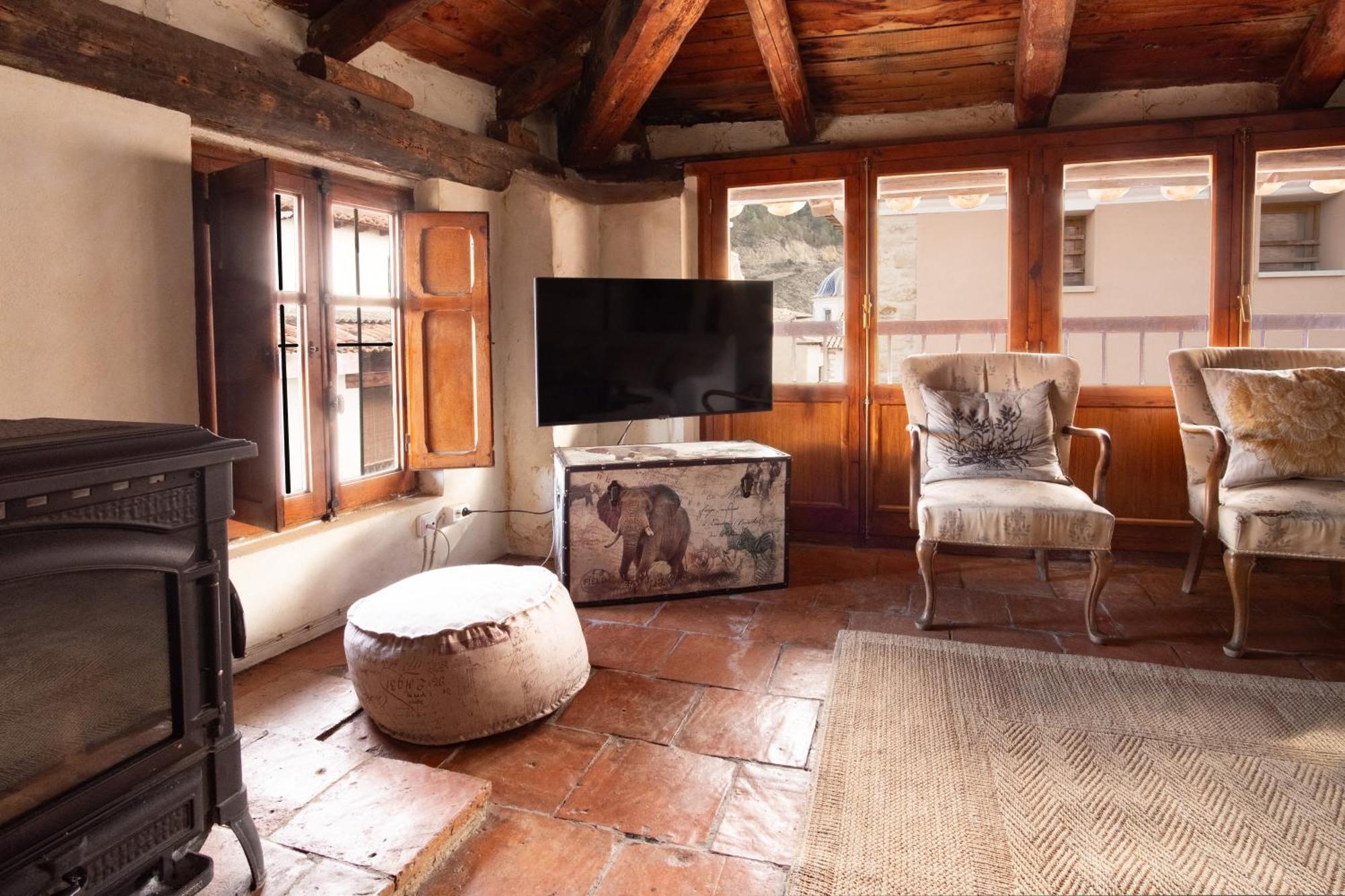 La Casa Amarilla Villa Рубиелос де Мора Екстериор снимка