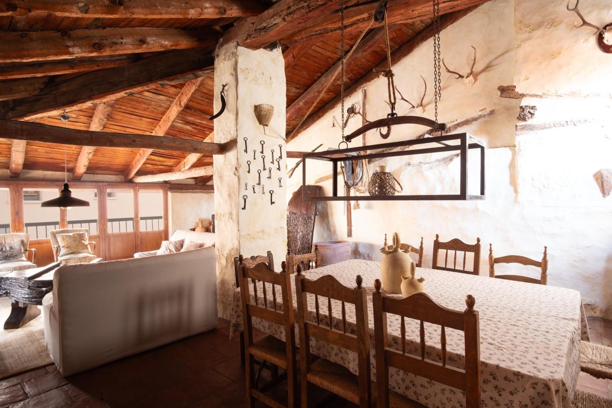 La Casa Amarilla Villa Рубиелос де Мора Екстериор снимка